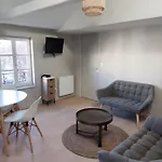 شقة Un Brin De Fantaisie Dans Le Centre De *